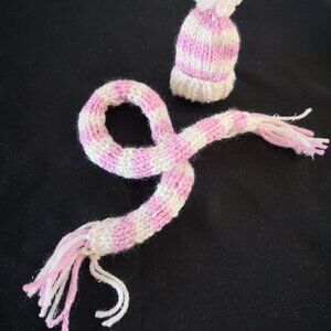 Set Pink White Glitter Handknit Mini Hat and Scarf Xmas Ornament Bottle Topper